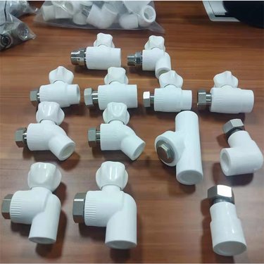 成都合信川节能环保工程之水暖管件应用与优势